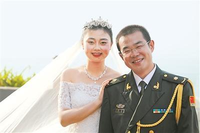 中国侨网易乐和王宇田在塞拉利昂举行婚礼。丁一摄