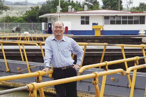 中国侨网黄伟文(来源:香港《镜报》)