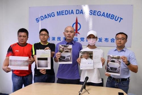 中国侨网近日，受害者南希在泗岩沫国会议员林立迎的帮助下于近日召开新闻发布会。（马来西亚《诗华日报》）