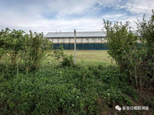 中国侨网内政部曾经有计划在格拉斯哥机场附近,建一个临时收容站,希望完全取代登格维尔。内政部于去年打消了该计划。(欧洲《星岛日报》微信公众号 资料图)