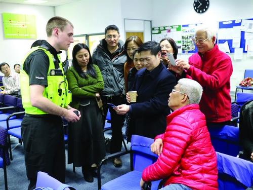 中国侨网西米德兰警方重视与当地华人的关系。（图片来源：《欧洲时报》）