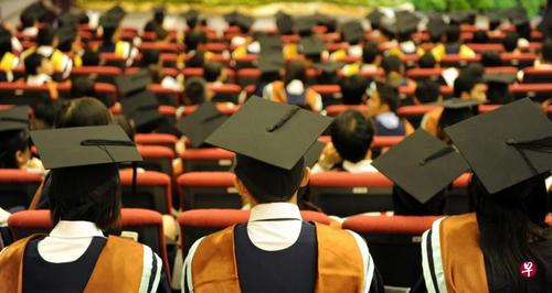 中国侨网新加坡本地六所大学宣布将在新学年上调新生的学费。（新加坡《联合早报》档案照）