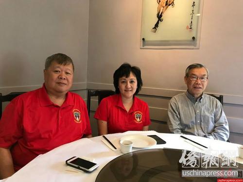 中国侨网左起:李卫新、李徐幕莲和联邦的在记者会上,呼吁各地联邦国会议员积极支持要求国会表彰华人老兵的法案。侨报记者吴卓明摄