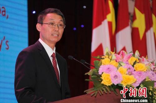 中国侨网当地时间8月31日，中国驻多伦多新任总领事韩涛在总领馆举行的到任招待会上致词。　余瑞冬　摄
