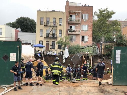 中国侨网华人建筑工地发生严重墙体塌方事故。记者洪群超/摄影