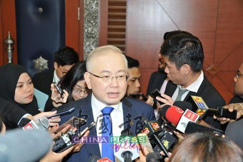 中国侨网马华亚依淡区国会议员魏家祥要求政府勿仓促废除死刑。(马来西亚《中国报》)