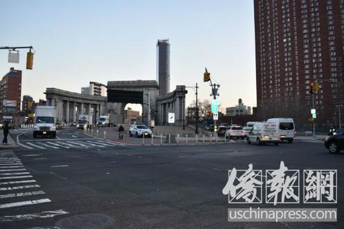 中国侨网刘林剑虹遭遇的车祸发生在曼哈顿大桥桥头，该地点是华埠交通事故高发地点。(美国《侨报》/尹英姿 摄)