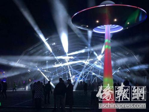 中国侨网跨年电音节Countdown现场。(美国《侨报》/王珂莹 摄)