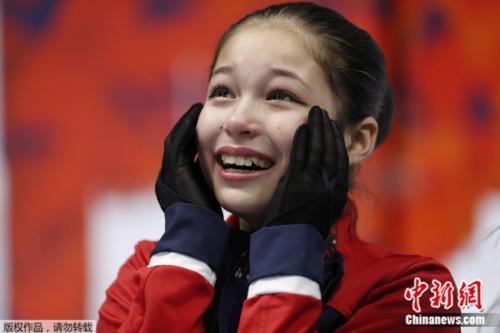 中国侨网刘美贤25日在美国花式滑冰锦标赛长曲项目获得高分，相当激动。