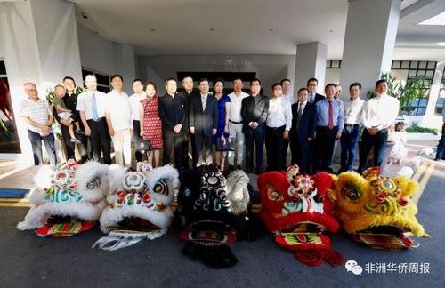 中国侨网图片来源:非洲《华侨周报》