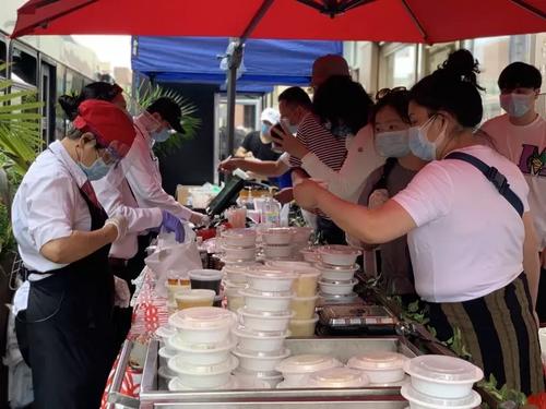 中国侨网纽约的华人社区餐馆在疫情期间经营艰难。（美国《世界日报》/曹健 摄）