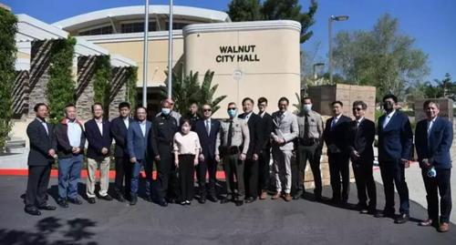 助力市府和学区重启洛杉矶华人商家捐赠防疫物资