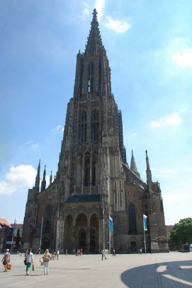 中国侨网-德国乌尔姆大教堂