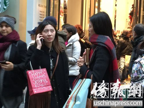 纽约五大道上的中国面孔。(美国《侨报》/陈辰