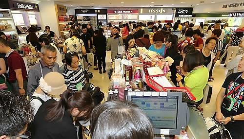 中国侨网-借力中国游客 济州道去年服务业增幅