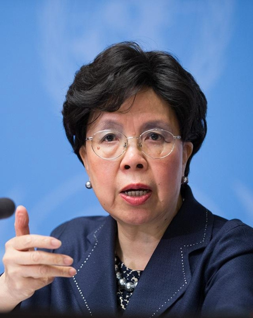 5月17日，世界卫生组织总干事陈冯富珍在瑞士日内瓦举行记者招待会。（新华社记者徐金泉摄）