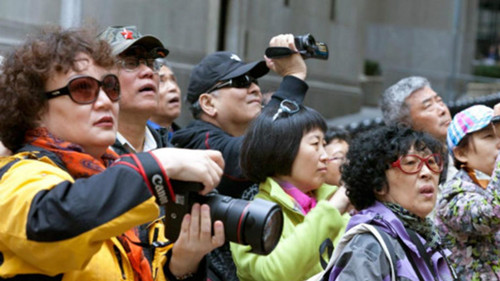 中国游客早已成为英国旅游业的一块大蛋糕;目前定制旅程精品化的趋势更加明显。(BBC英伦网)