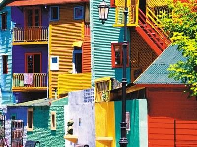 中国侨网布宜诺斯艾利斯的彩色建筑  资料图片