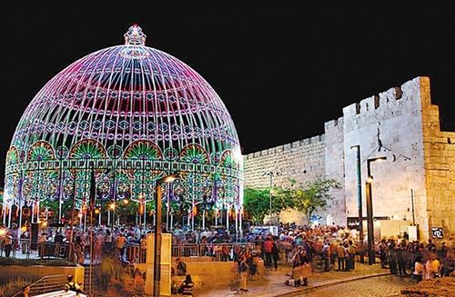 中国侨网每年六月举办的耶路撒冷灯光节 图/以色列旅游局