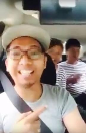 中国侨网“GrabCar”司机把羞辱游客的自拍视频放上网，网民纷纷狠批，司机最终被除名。（马来西亚《光华日报》）