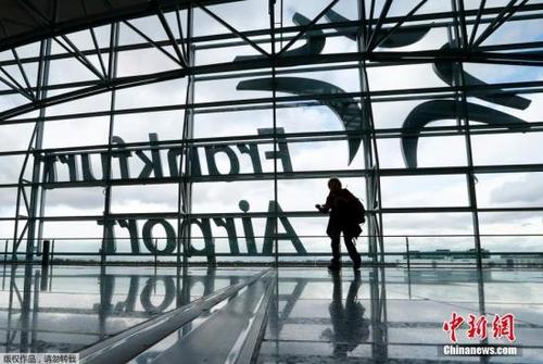 中国侨网资料图:法兰克福机场。
