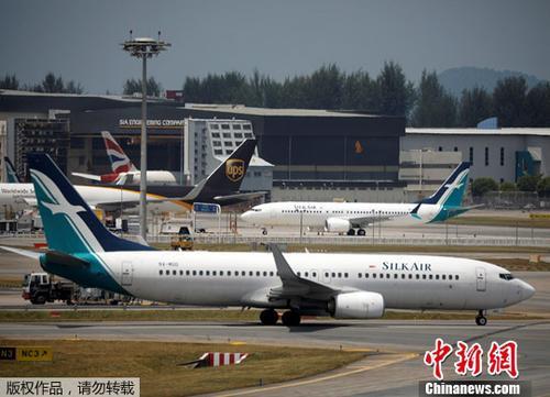 中国侨网资料图片：波音737 MAX 8。  