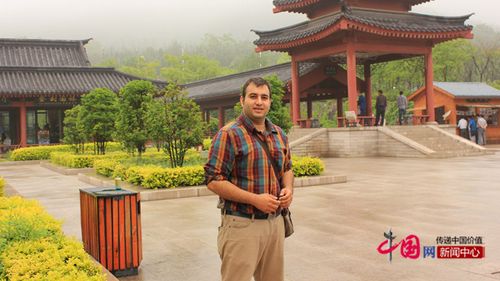 中国侨网李伟棋在河南少林寺参加文化考察活动
