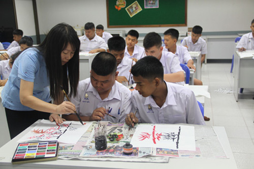 观摩学习