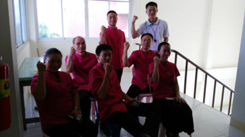 中国侨网-赴泰国河南外派教师异域观看中国大