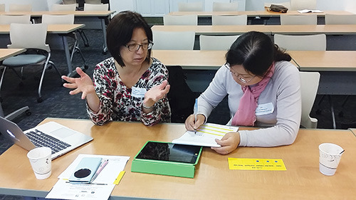 老师现场学习应用教学软件。