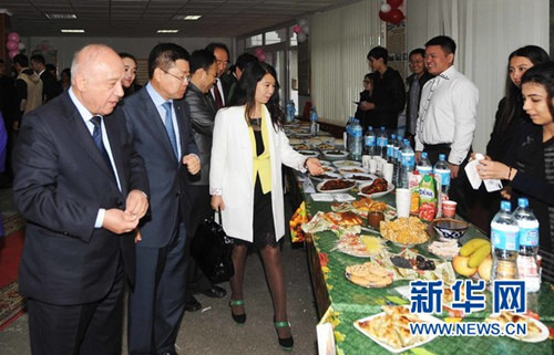 3月18日,“庆祝纳乌鲁斯节暨中乌文化日活动”现场。