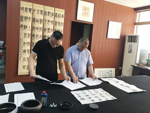 http://huaxunwang.com.cn/
