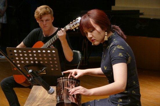 丹麦音乐孔子学院古琴与吉他二重奏：《酒狂》