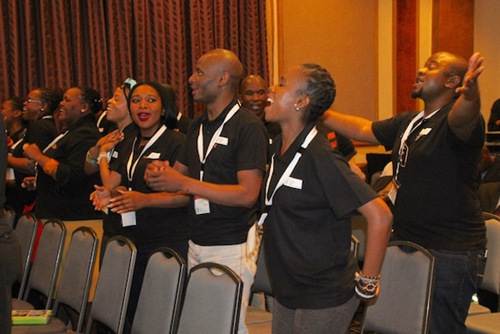 9月21日，南非旅游部举行外语培训班开班仪式。人民网