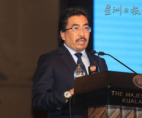 中国侨网马来西亚第二财长佐哈利提醒教育部不能食言。(马来西亚《星洲日报》)