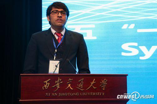 中国侨网“一带一路”国家学员代表Syed Ali Raza发言。