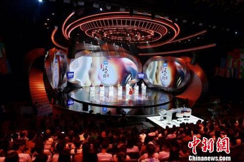中国侨网选手正在晋级比赛。 组委会供图 摄