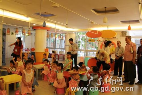 中国侨网研修班学员参观广州市东方红幼儿园