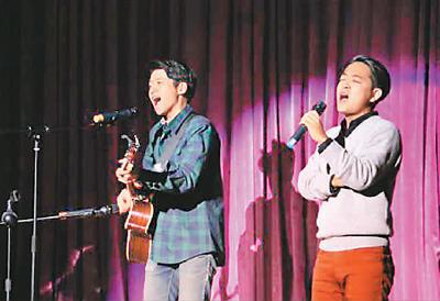 中国侨网南开大学汉语言文化学院举办的留学生中文歌曲大赛现场