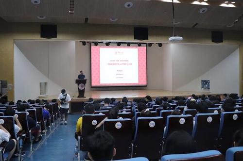 中国侨网厦门校区新生训练营现场(华侨大学网站/柯碧惠 摄)