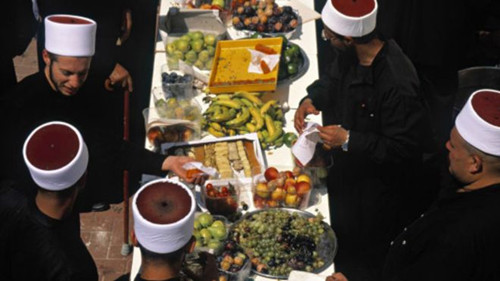 以色列德鲁兹人口_资料图:在以色列与叙利亚边境的库奈特拉检查站,几名德鲁