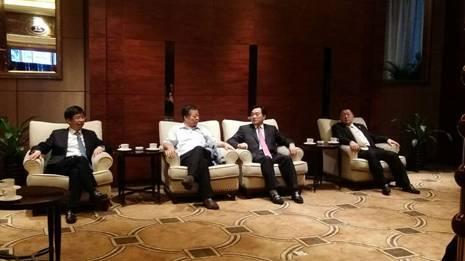 市领导与香港江阴商会客商亲切会见
