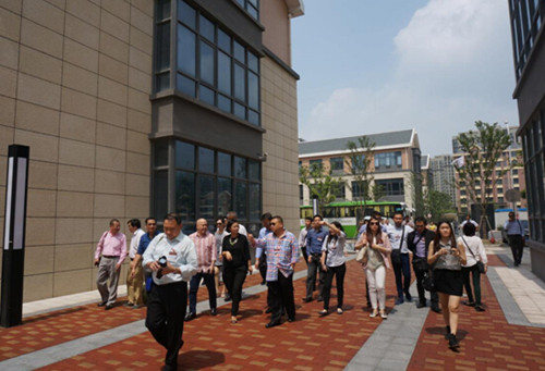 菲华青年企业家商会参观上海新侨新兴产业园