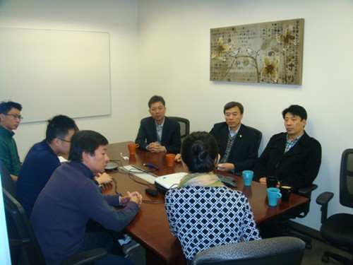 中国侨网听取江苏省产业技术国际研究院美国硅谷分院院长王岚有关情况介绍