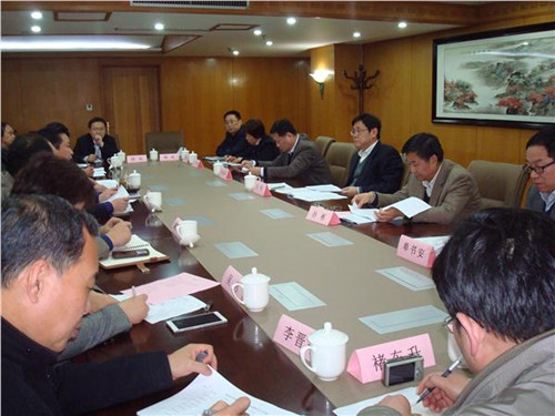 中国侨网王华主任会见徐州经济技术开发区邱成主任一行