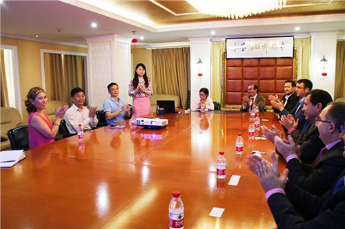 中国侨网江苏省侨办副主任孙彬会见西班牙客人