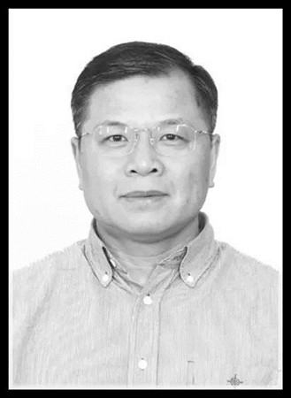 中国侨网国家“千人计划”专家联谊会副会长、国家深探专项装备研发项目首席科学家、吉林大学地球探测科学与技术学院教授黄大年8日因病医治无效,于吉林逝世,享年58岁。 (图片来源:吉林大学)