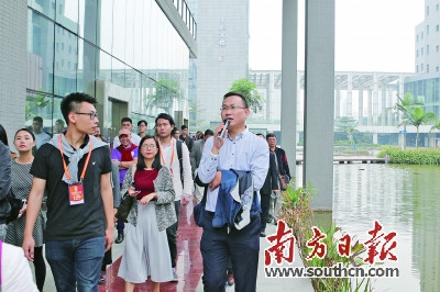 中国侨网海归精英参观佛山(国家)火炬创新园,了解禅城创业条件与创业氛围。禅城人社局供图