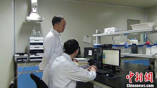 中国侨网资料图:海归创业人员。 中新社记者 刘静默 摄