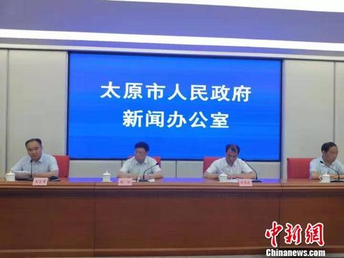 中国侨网山西太原首次面向海内外招聘聘任制公务员。 杨佩佩 摄
